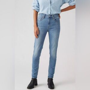 Levi's 721 High Rise Medium Wash Stretch Skinny Jeans